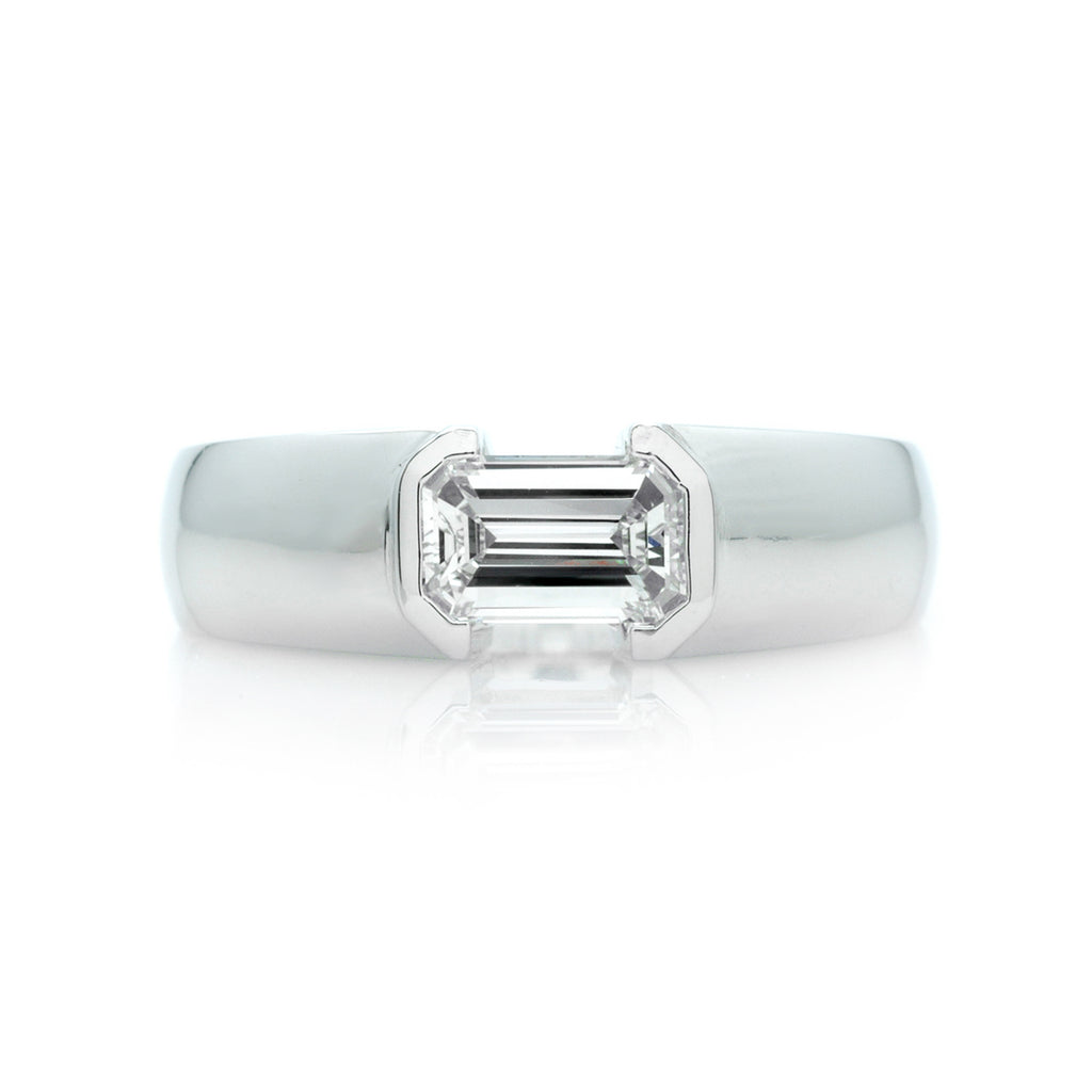 The Cassandra Engagement Ring