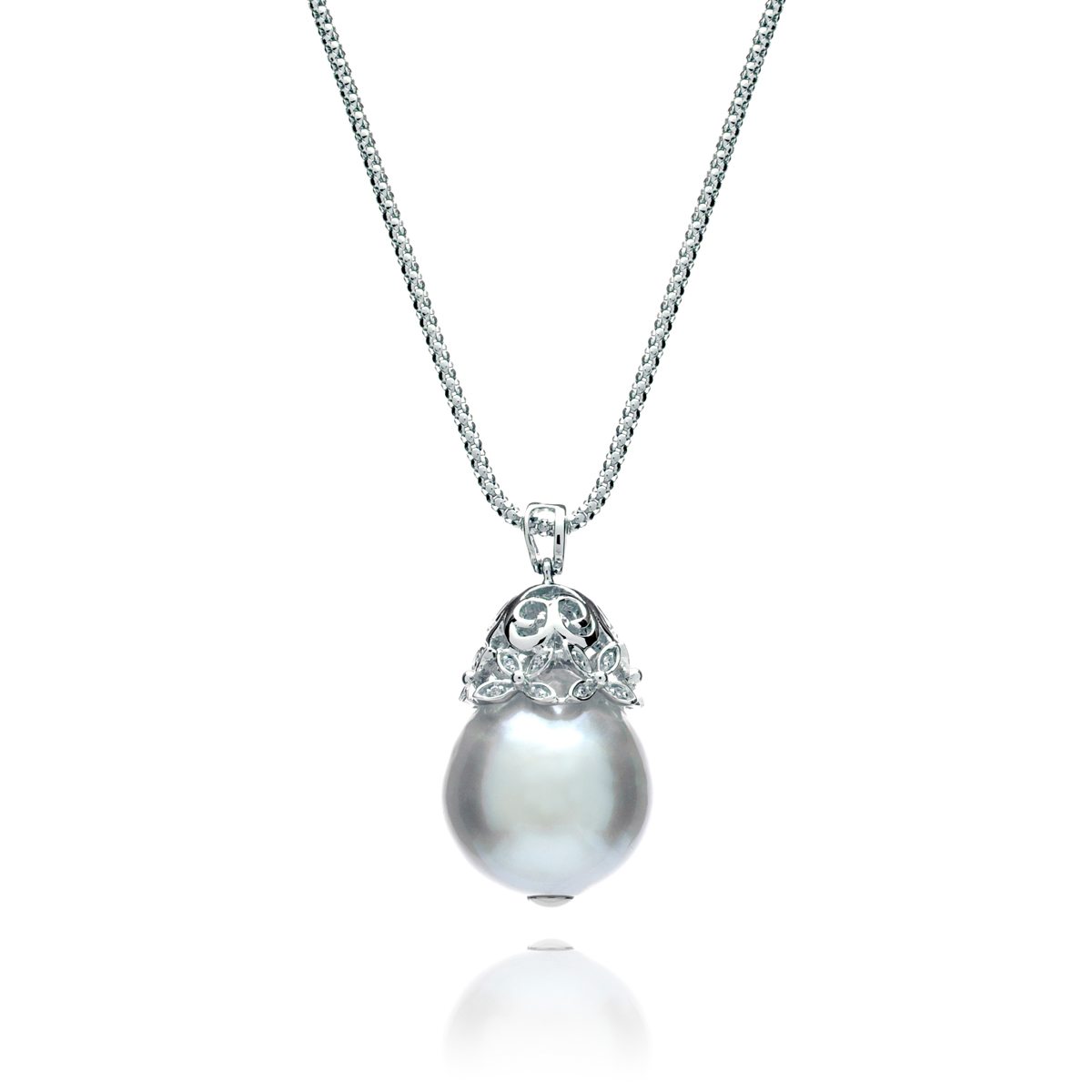 White South Sea Pearl Pendant